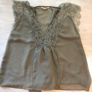 Vici Collection olive green blouse